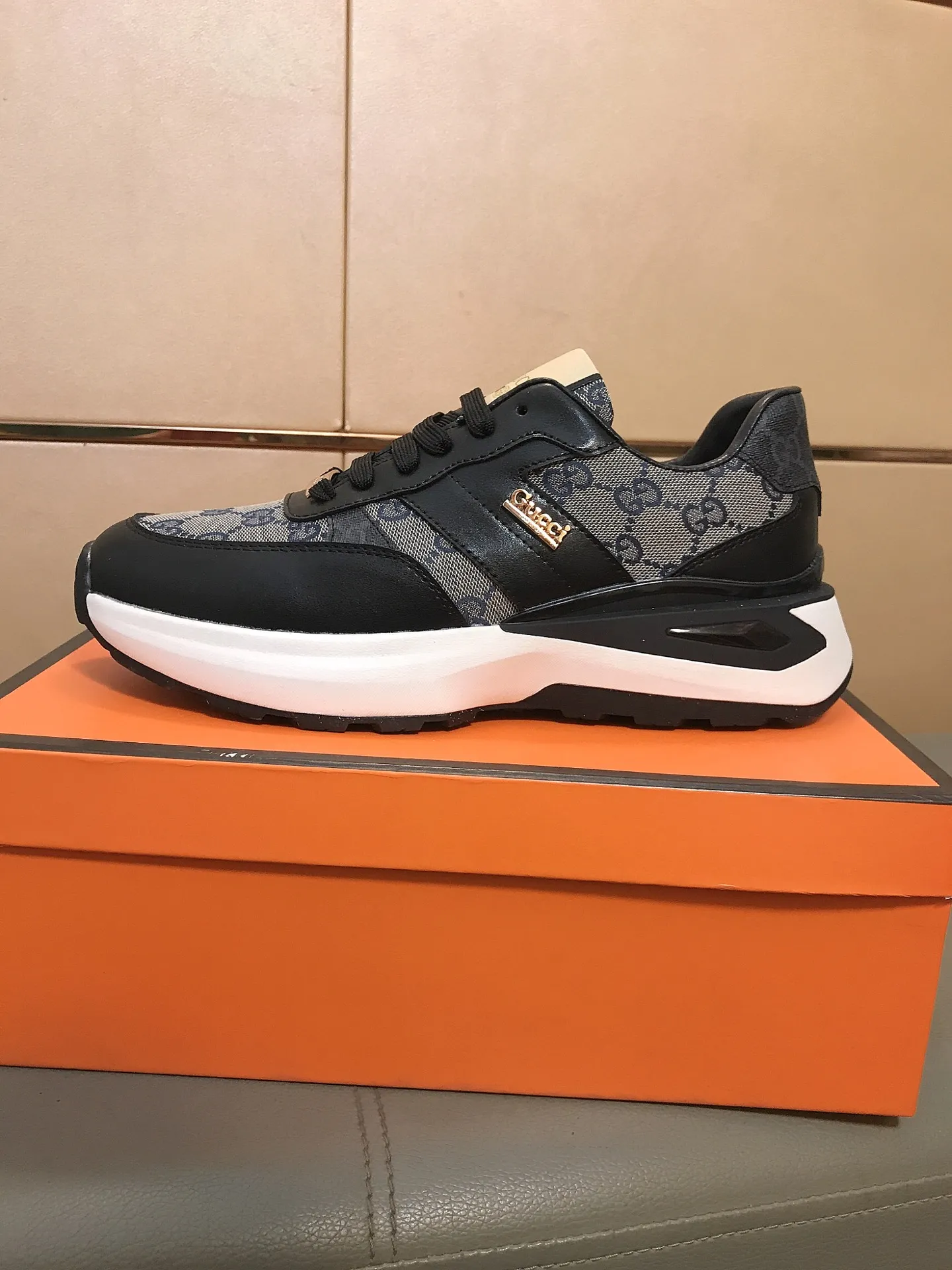 Ex-factory price 442 👟👟🆕🆕 (GUCCI) latest casual and fashionable men's shoes, hot style 💥 simple and elegant style, exclusive for trendy men, the upper is made of cowhide + brand printed fabric, sheepskin lining + foot pads, soft and comfortable outsole! 38-44.